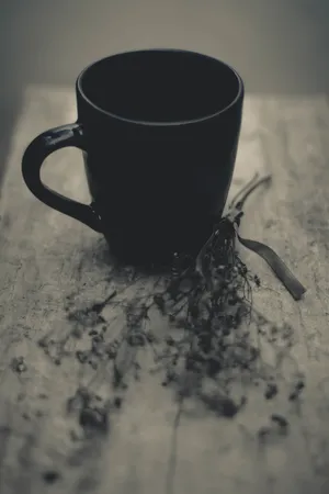 陶瓷黑色马克杯图片_1