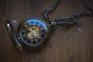 方便实用的袖珍怀表图片
