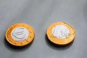 欧元硬币正反两面图片_1