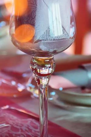 精致的高脚杯图片第张