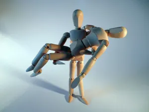 两个木头人玩具摆件图片第张