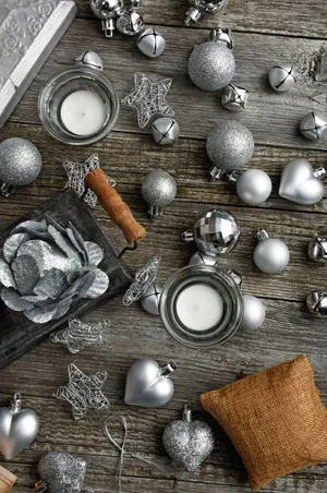 银灰色圣诞装饰品图片第张