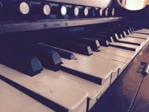 钢琴琴键的特写图片第张