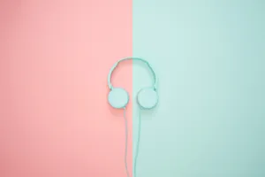 粉蓝背景的物品特写图片第张