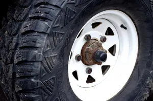 废旧的轮胎图片第张