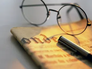 精致的眼镜图片第张