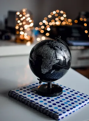 立体地球仪图片高清_1
