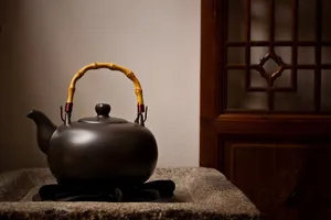 棕色紫砂茶壶图片_1