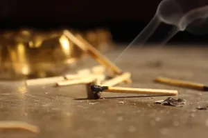 火柴熄灭图片_1