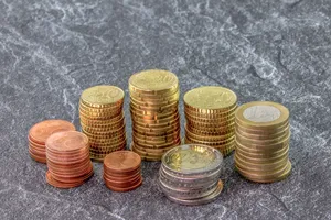 欧元金黄硬币图片_1