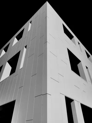 黑白建筑一角图片第1张