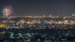 曼谷城市烟花图片