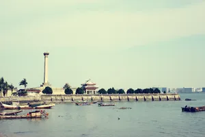 嘉庚纪念碑图片