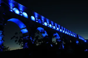 加尔桥夜景图片_1