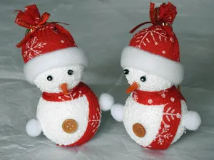 两个可爱小雪人图片_1