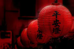 新年高挂红灯笼图片_1