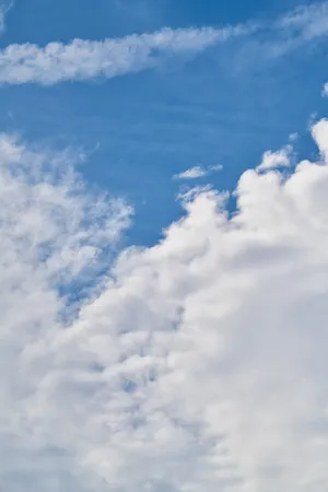 蓝天里的白云图片