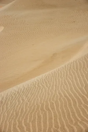 荒凉戈壁沙漠风景图片