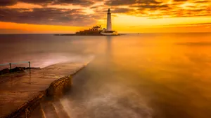 海边灯塔风景高清图片第张