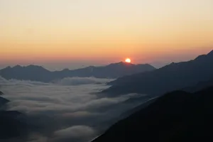 仙气缭绕的云海风景图片第张