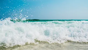 汹涌澎湃的大海海浪风景图片第张