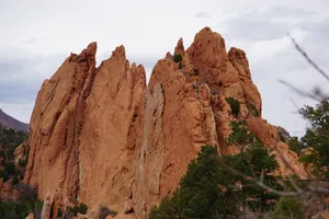 红色的岩石图片第张