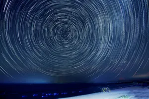 漂亮的星轨星空图片第张