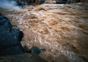 湍急的流水图片第张
