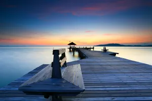 傍晚海边木制码头风景图片第张