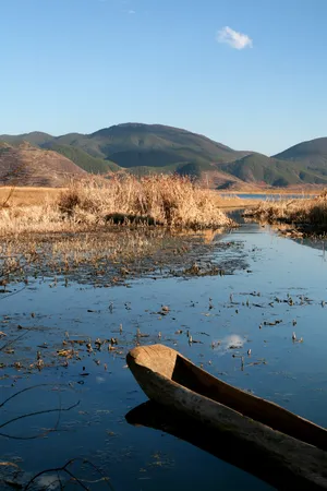 云南优美的泸沽湖风景图片第张