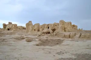 新疆吐鲁番高昌故城自然风景图片第张