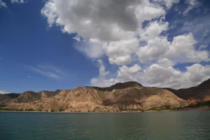 甘肃炳灵寺石窟风景图片第张