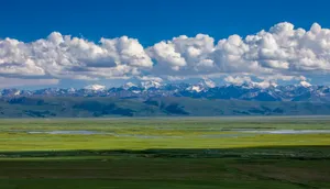 夕阳下的巴音布鲁克草原风景图片第张