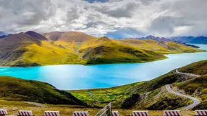 西藏羊卓雍错风景图片第张