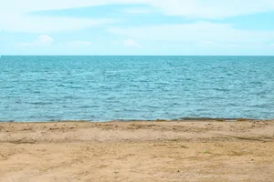 淡雅娴静的青海湖图片第张