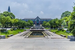 上海华东政法大学校园风景图片第张
