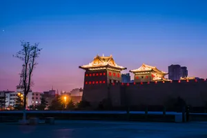 山西大同城墙夜景图片第张