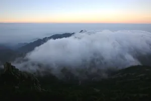 雾灵山晨曦风景图片第张