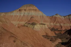 甘肃兰州杏花村丹霞地貌图片第张