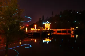 云南神女湖夜景图片第张