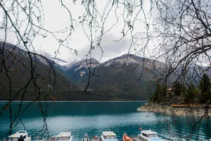 西藏巴松错风景图片第张