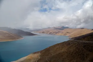 西藏羊湖风景图片第张