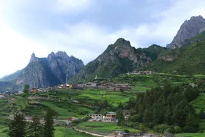 西藏扎尕那风景图片第张