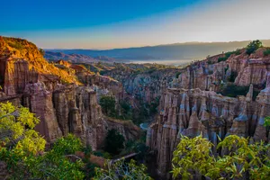 云南昆明物茂土林风景图片第张