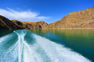 新疆阔克苏大峡谷风景图片第张