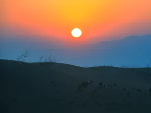 宁夏沙坡头冬季日出风景图片第张