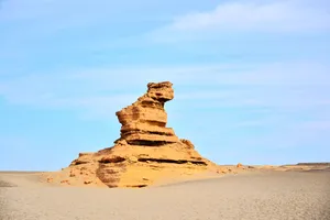 甘肃敦煌雅丹地貌风景图片第张