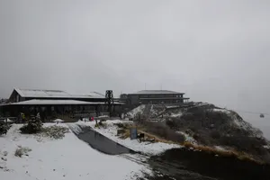 雪中箱根风景图片第张