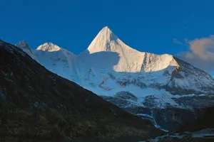 四川央迈勇山风景图片第张