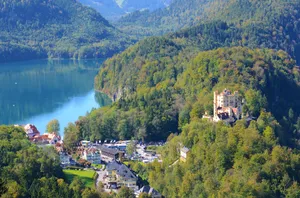 德国阿尔卑斯山湖群风景图片第张